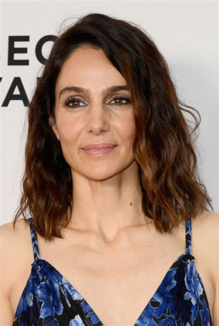 Annie Parisse