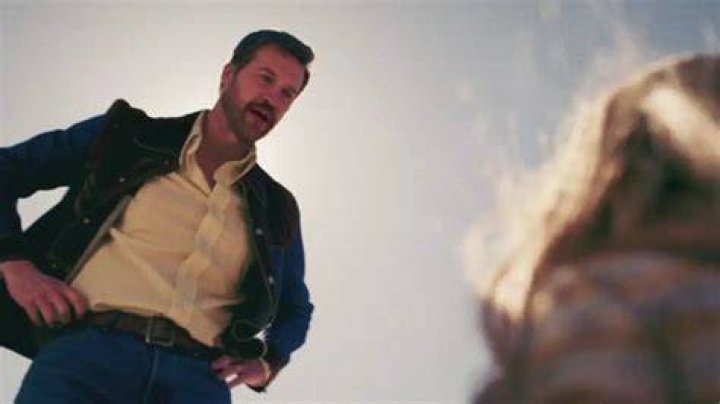 Kenneth Mitchell as Joseph Danvers in &lsquo;Captain Marvel&rsquo; yells at a young Carol Danvers