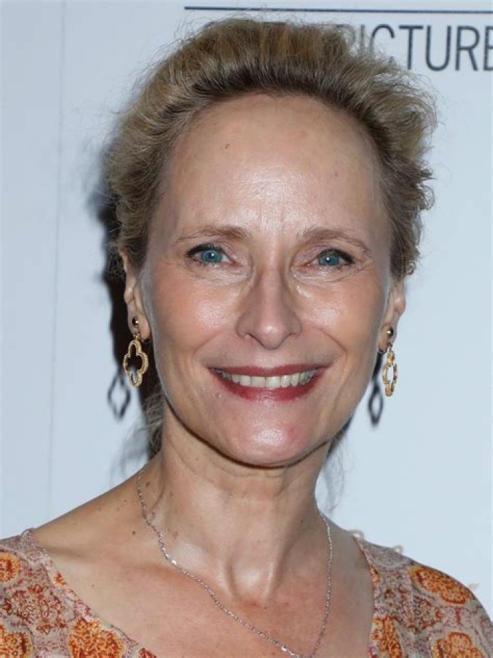 Laila Robins