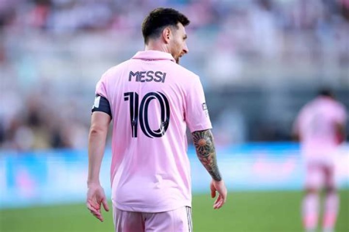 What was Lionel Messi childhood like? 1 Lionel Messi