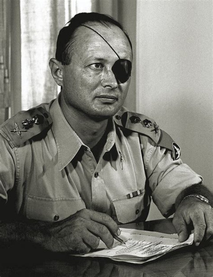 Moshe Dayan Moshe Dayan