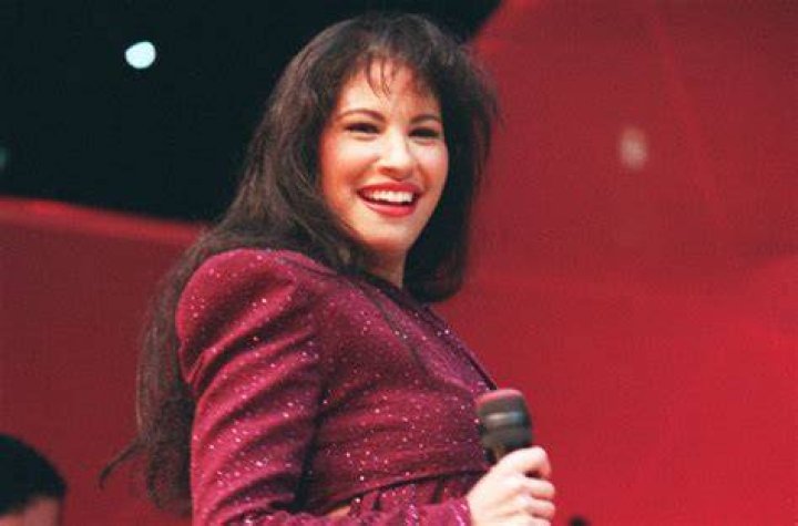 Selena Selena