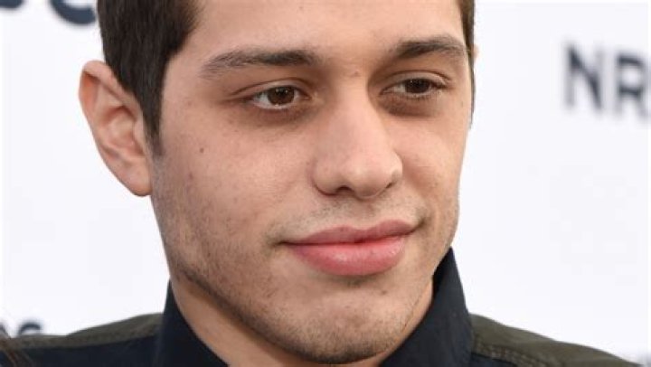 Pete Davidson parents: Who are Pete Davidson's mom and dad? 1 What disease does Pete Davidson have?
